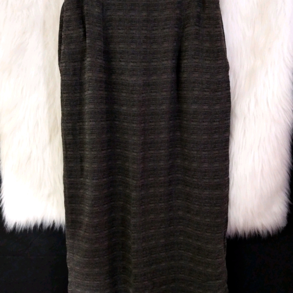 AMANDA GRAY Full Grey Skirt Size M